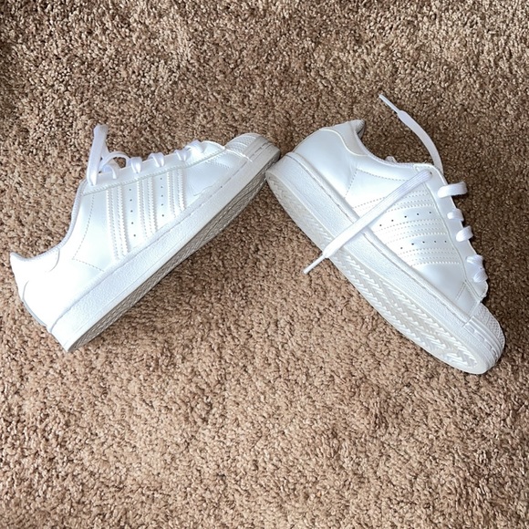 Adidas shoes (white) - Picture 4 of 5